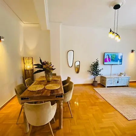 2 Bd Apt In Koukaki 8' Away From Acropolis Athens Exterior photo