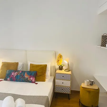 2 Bd Apt In Koukaki 8' Away From Acropolis Athens Exterior photo